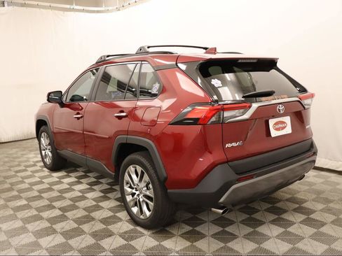 Used 2021 Toyota RAV4 Limited image 3