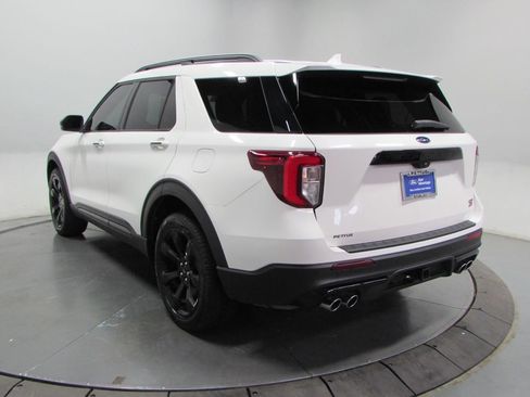 Certified 2024 Ford Explorer ST w/ Equipment Group 401A AWD/4WD image 5