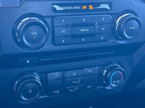 Used 2018 Ford F150 XLT w/ Max Trailer Tow Package image 20