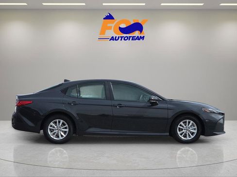 New 2026 Toyota Camry LE image 5