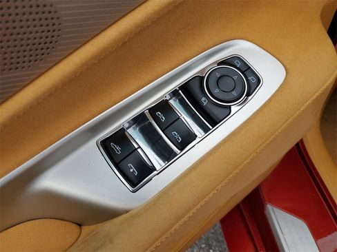 Certified 2021 Chevrolet Corvette Stingray Premium Conv w/ Z51 Performance Package image 15