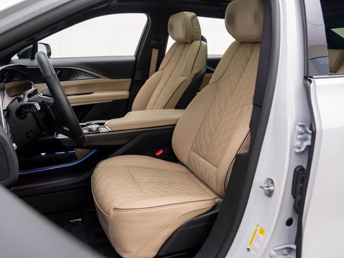 Used 2024 Cadillac Lyriq Sport w/ Nappa Leather Package image 20