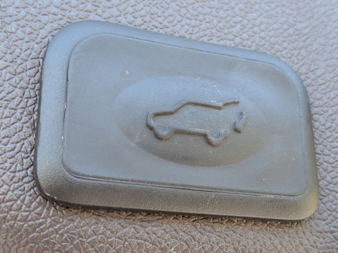 Used 2013 Buick Enclave Leather FWD image 19