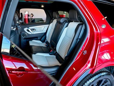 Used 2022 Land Rover Discovery Sport SE R-Dynamic image 20