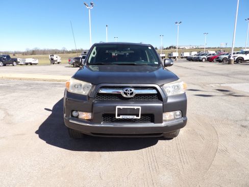 Used 2012 Toyota 4Runner Limited AWD/4WD image 3