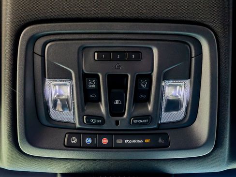 Used 2024 Chevrolet Silverado 3500 High Country w/ High Country Premium Package image 29