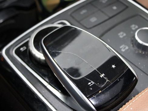 Used 2018 Mercedes-Benz GLS 450 4MATIC image 37