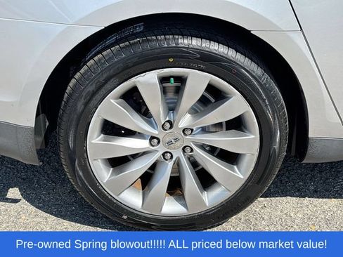 Used 2013 Lincoln MKS FWD image 11