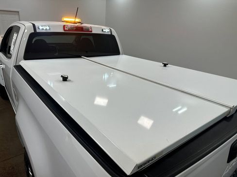 Used 2021 Chevrolet Colorado LT w/ Fleet Safety Package image 54