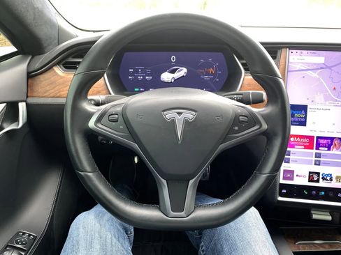 Used 2020 Tesla Model S AWD image 12