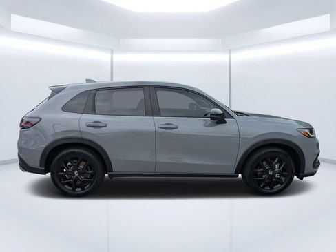 Used 2025 Honda HR-V Sport image 2