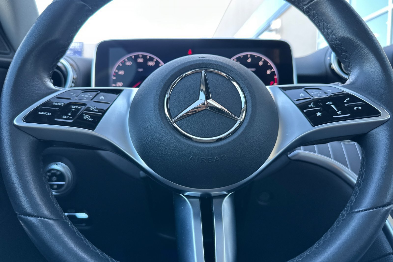 Used 2022 Mercedes-Benz C 300 Sedan image 22