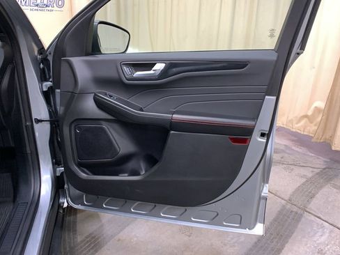 Certified 2023 Ford Escape ST-Line w/ Tech Pack #1 image 11