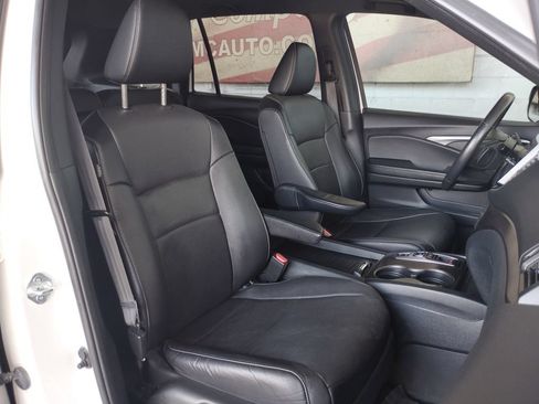 Used 2023 Honda Passport EX-L image 17