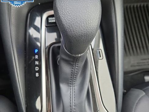 Used 2024 Toyota Corolla LE image 32
