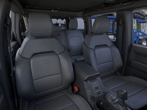 New 2025 Ford Bronco Badlands image 10