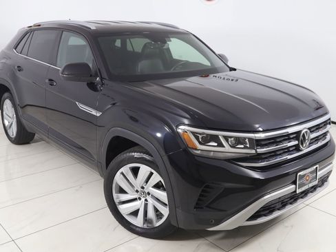 Used 2022 Volkswagen Atlas Cross Sport SE AWD/4WD image 17