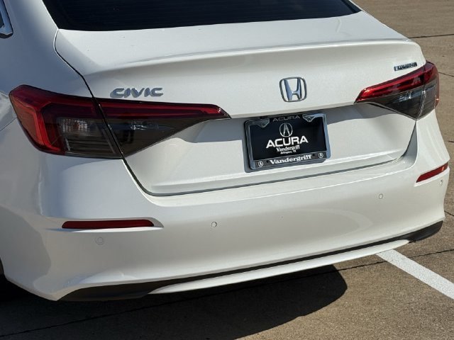 Used 2022 Honda Civic Touring image 6