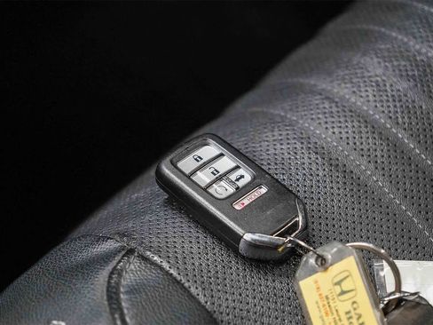 Used 2018 Honda Accord EX-L image 27