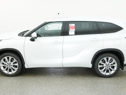 New 2026 Toyota Highlander Limited AWD/4WD image 11