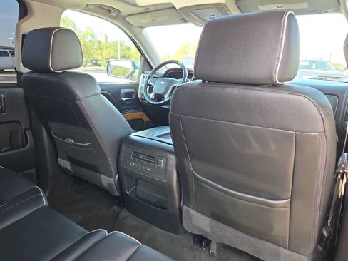 Used 2018 Chevrolet Silverado 1500 High Country AWD/4WD image 16