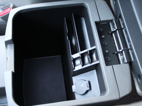 Used 2012 Nissan Frontier PRO-4X image 37