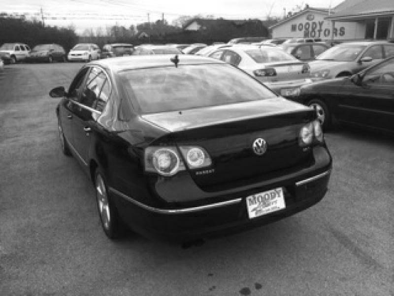 Used 2007 Volkswagen Passat 2.0T FWD image 7