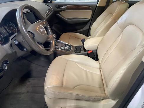 Used 2017 Audi Q5 2.0T Premium Plus w/ Technology Package image 14