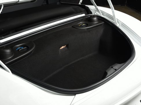Used 2016 Porsche Boxster Spyder RWD image 30