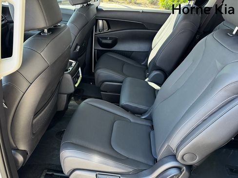 New 2026 Kia Carnival SX Prestige image 12