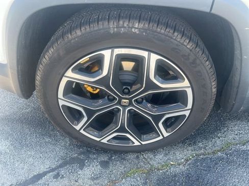 Used 2023 Rivian R1S Adventure image 16