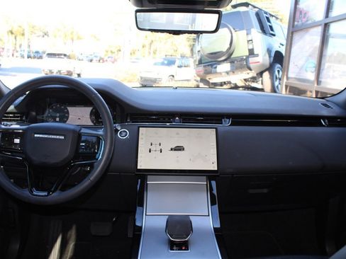 Used 2024 Land Rover Range Rover Evoque S image 28