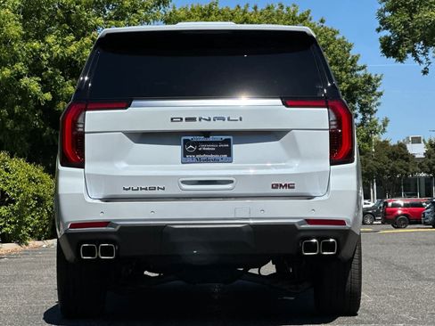Used 2026 GMC Yukon XL Denali w/ Sun & Power Step Package AWD/4WD image 4