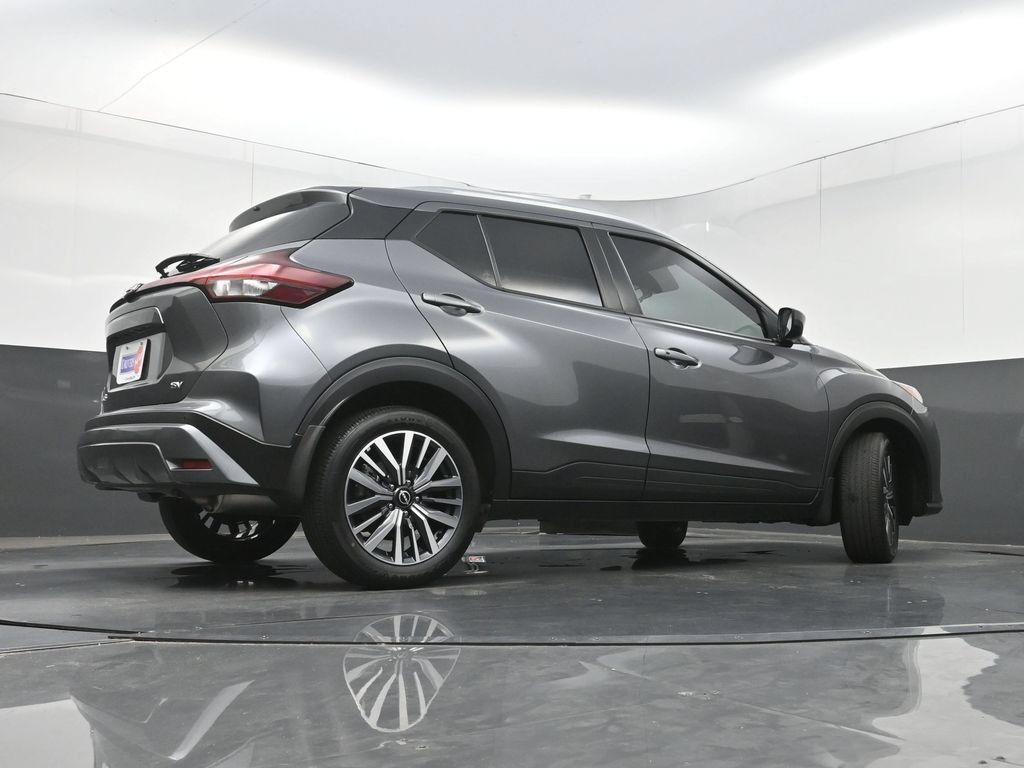 Used 2023 Nissan Kicks SV FWD image 27