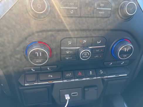 Used 2022 Chevrolet Silverado 1500 LT Trail Boss w/ Safety Package image 18