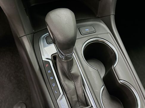 Used 2024 Chevrolet Equinox LT AWD/4WD image 25