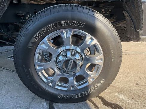 Used 2021 Ford F350 Lariat w/ Lariat Ultimate Package image 11