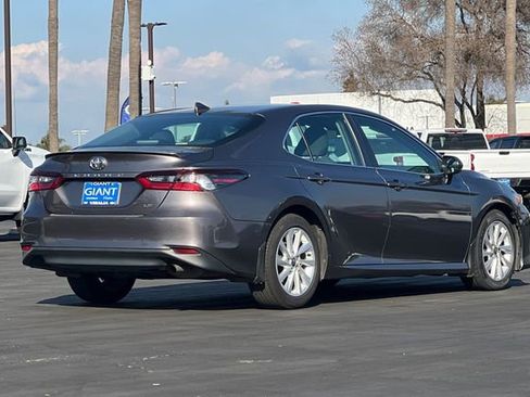 Used 2023 Toyota Camry LE image 4