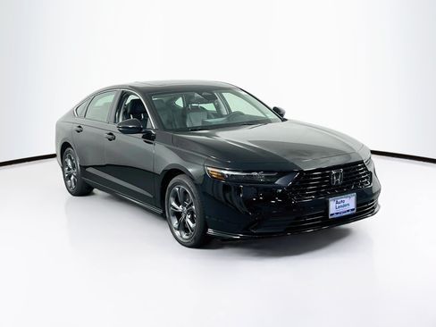 Used 2025 Honda Accord EX-L image 3