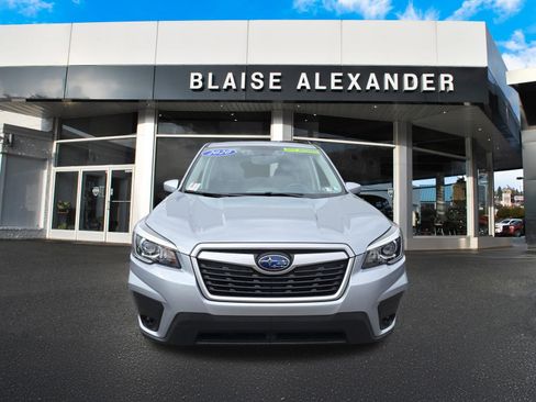 Used 2020 Subaru Forester Premium AWD/4WD image 9