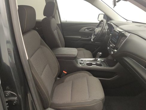 Used 2018 Chevrolet Traverse LT FWD image 21