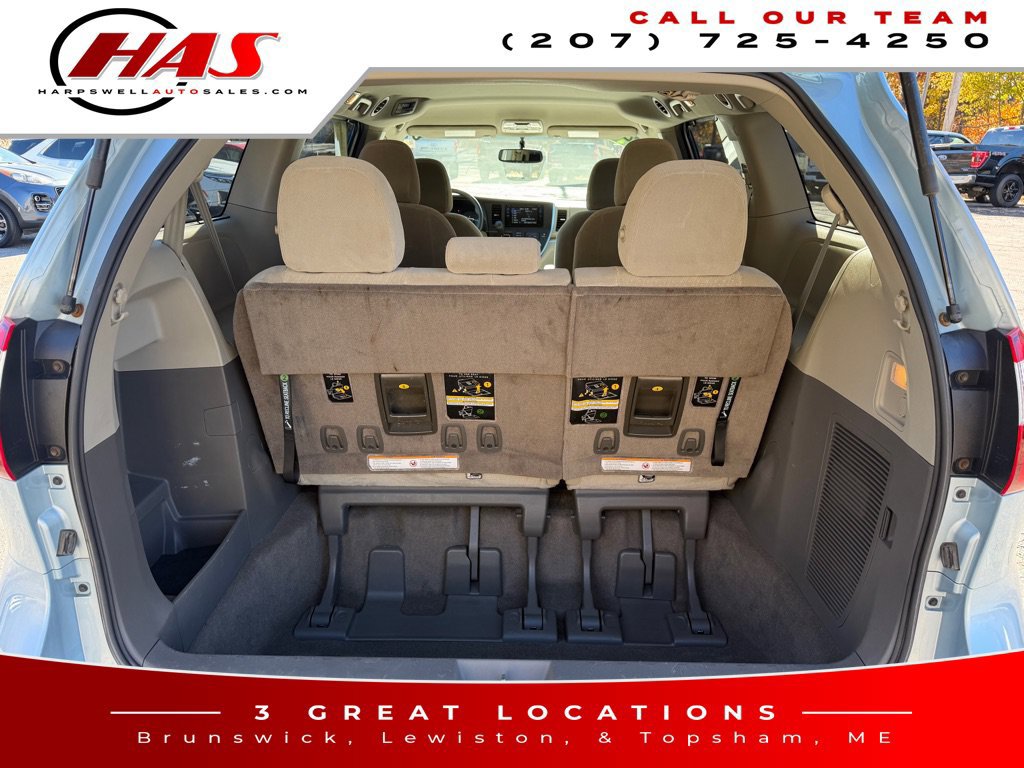 Used 2017 Toyota Sienna LE AWD/4WD image 15