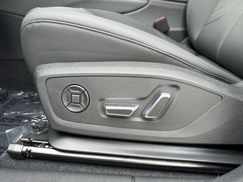 New 2026 Audi Q3 quattro 2.0T AWD/4WD image 20