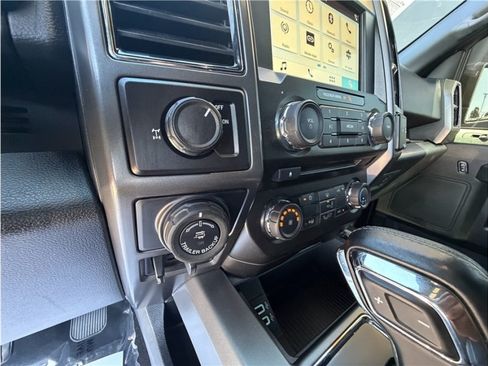 Used 2018 Ford F150 XLT w/ Equipment Group 301A Mid RWD image 36
