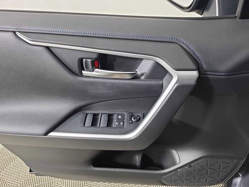 Used 2020 Toyota RAV4 XSE image 27