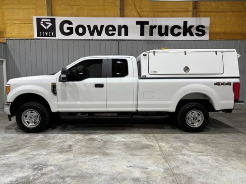 Used 2017 Ford F250 XL w/ Power Equipment Group AWD/4WD image 2