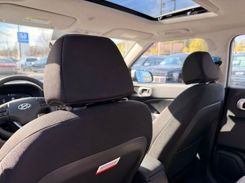 New 2026 Hyundai Venue SEL image 28