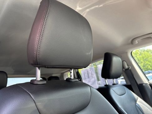 Used 2022 Jeep Compass Latitude image 65