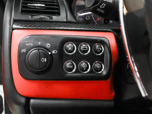 Used 2018 Maserati GranTurismo Sport image 33