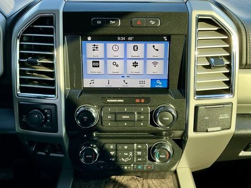 Used 2017 Ford F250 Lariat w/ Lariat Value Package image 35